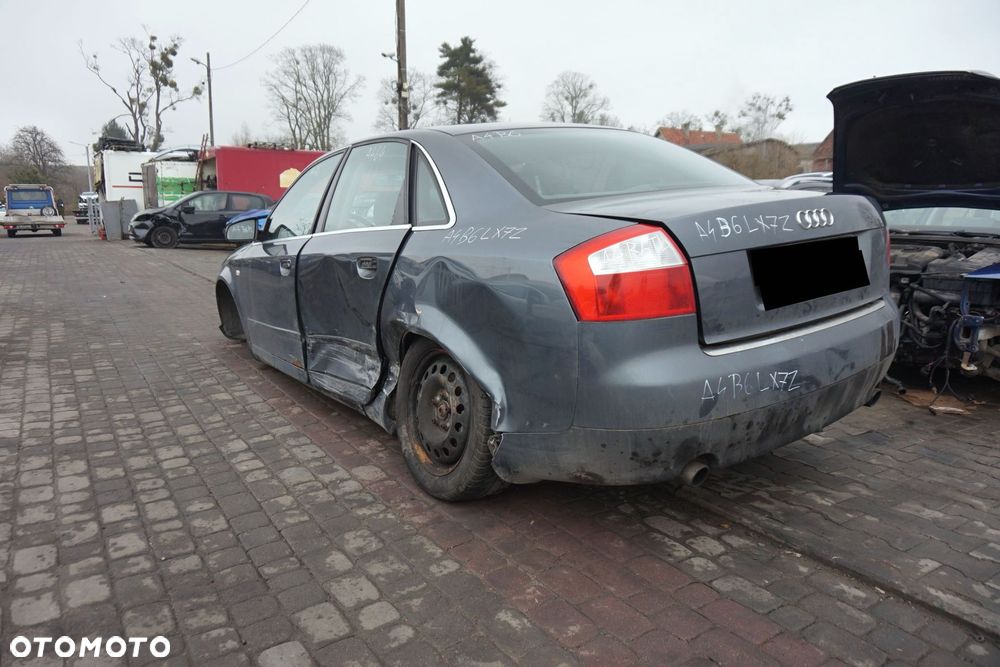 AUDI A4 B6 SEDAN LX7Z 3.0 V6 KM SZARY na części - 3
