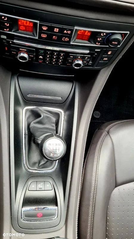 Citroën C5 2.2 HDi Exclusive - 25