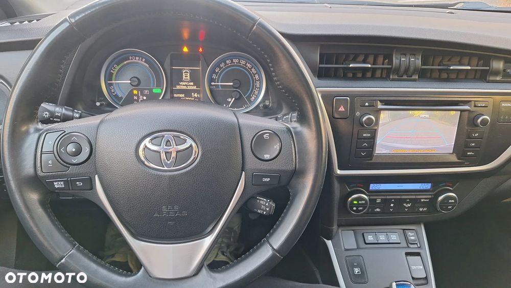 Toyota Auris 1.8 HSD Luna - 26