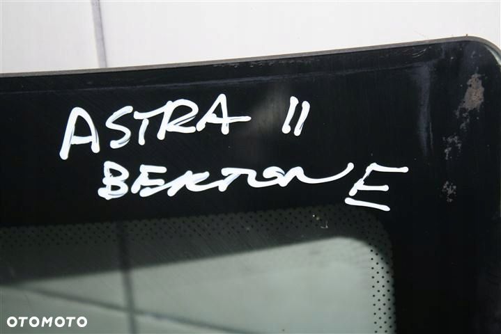 SZYBA PRZEDNIA CZOŁOWA ASTRA II BERTONE COUPE - 2