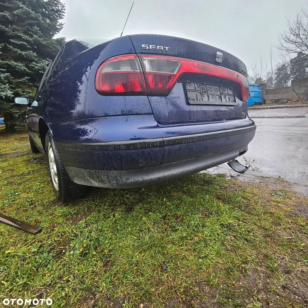 Zderzak tył/ Seat Toledo II / (LB5N) - 2