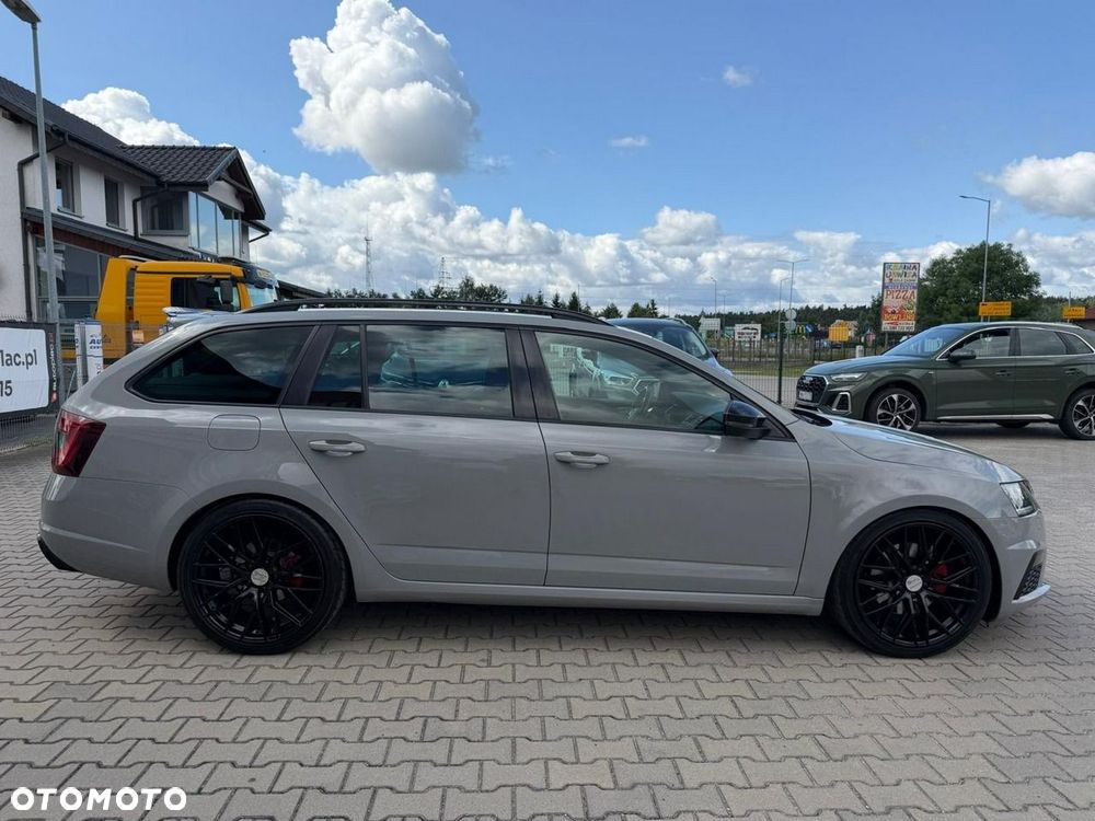Skoda Octavia 2.0 TDI DSG RS - 8