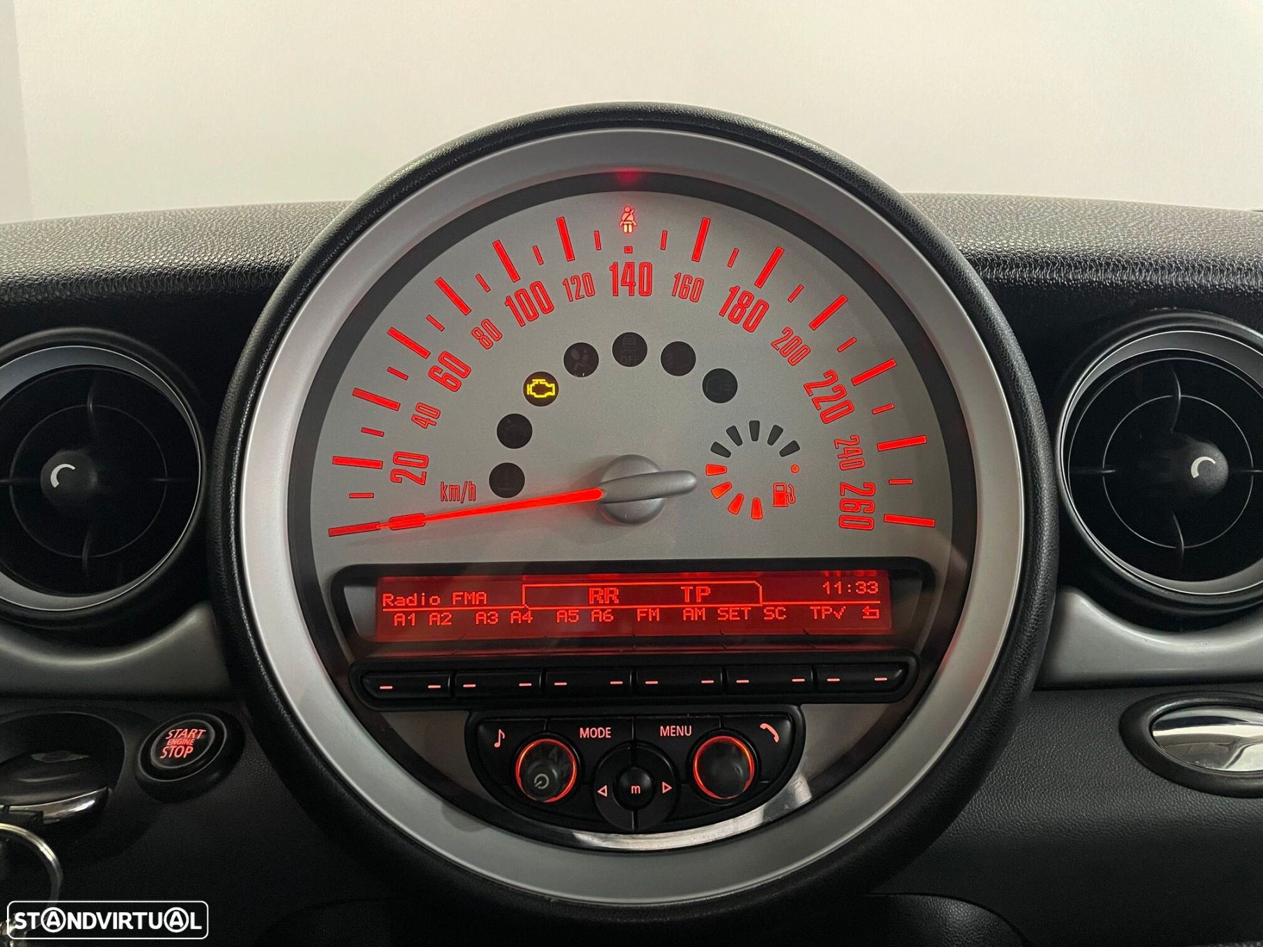 MINI 3 Portas Cooper D - 36