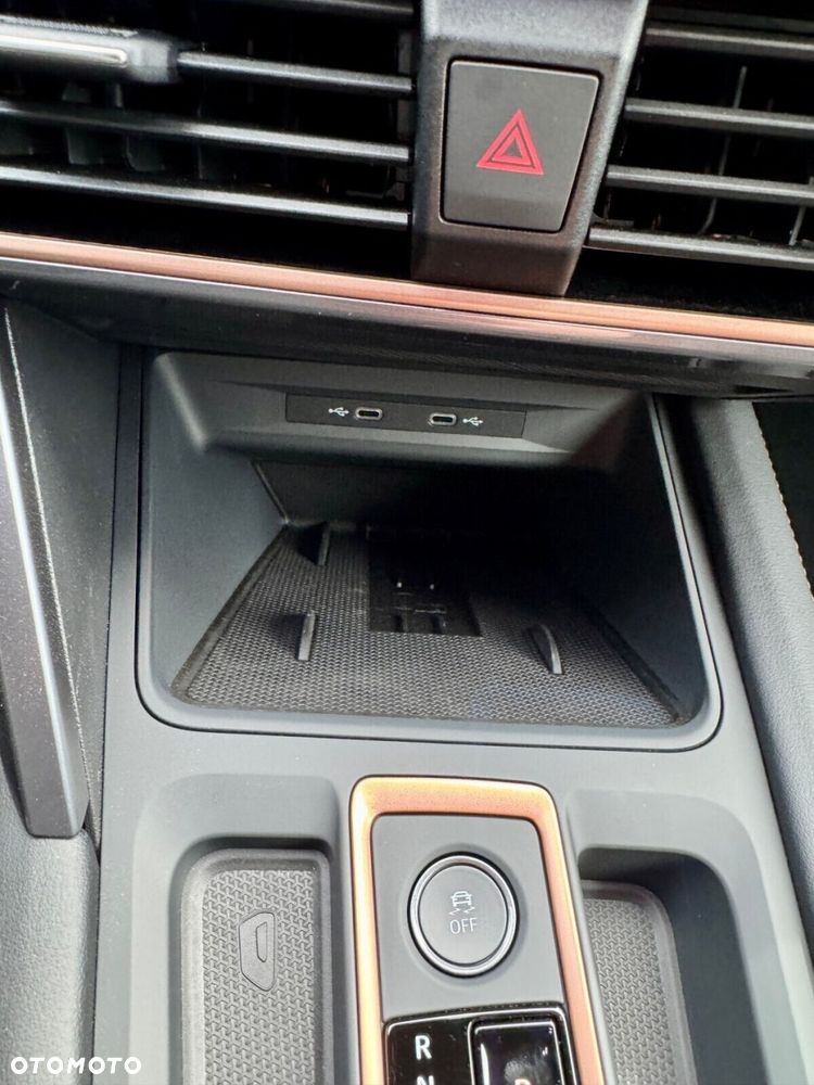 Cupra Formentor 1.5 eTSI mHEV DSG - 25