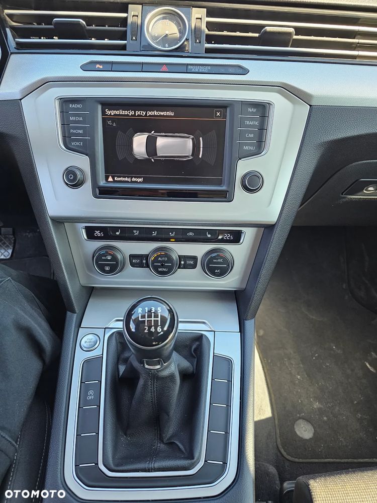 Volkswagen Passat Variant - 13