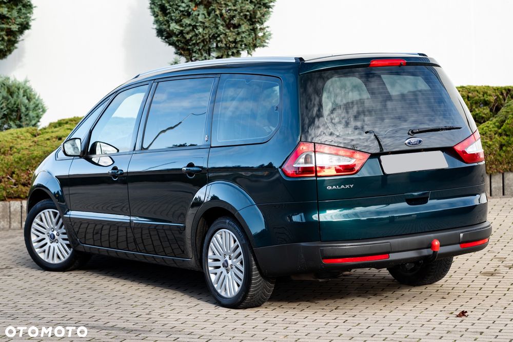 Ford Galaxy 2.0 Ambiente - 9