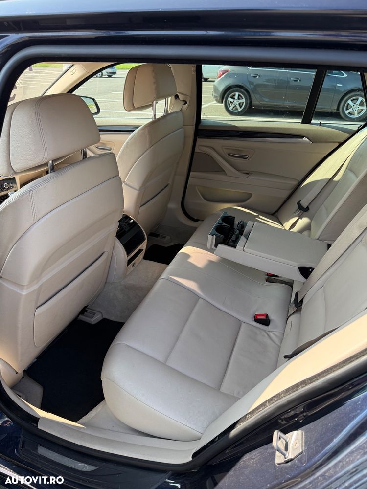 BMW Seria 5 520d Aut. Luxury Line - 15