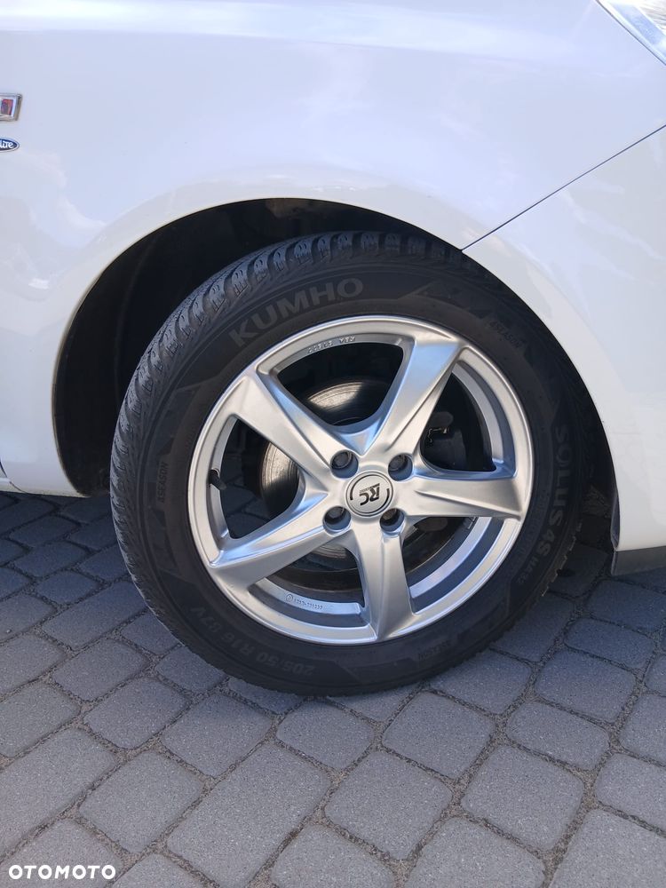 Opel Corsa 1.4 16V Satellite - 24