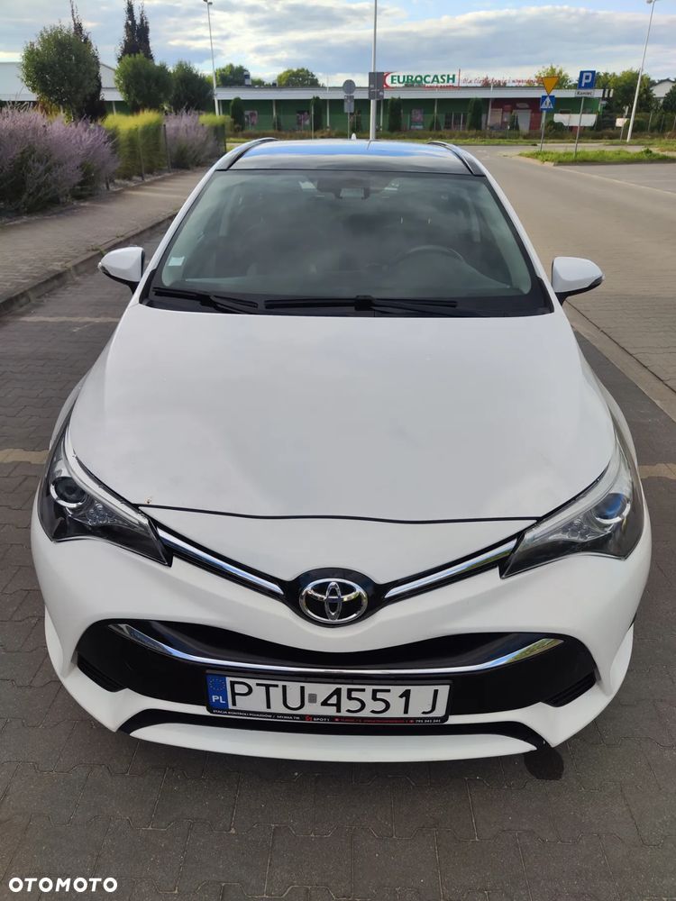 Toyota Avensis - 5