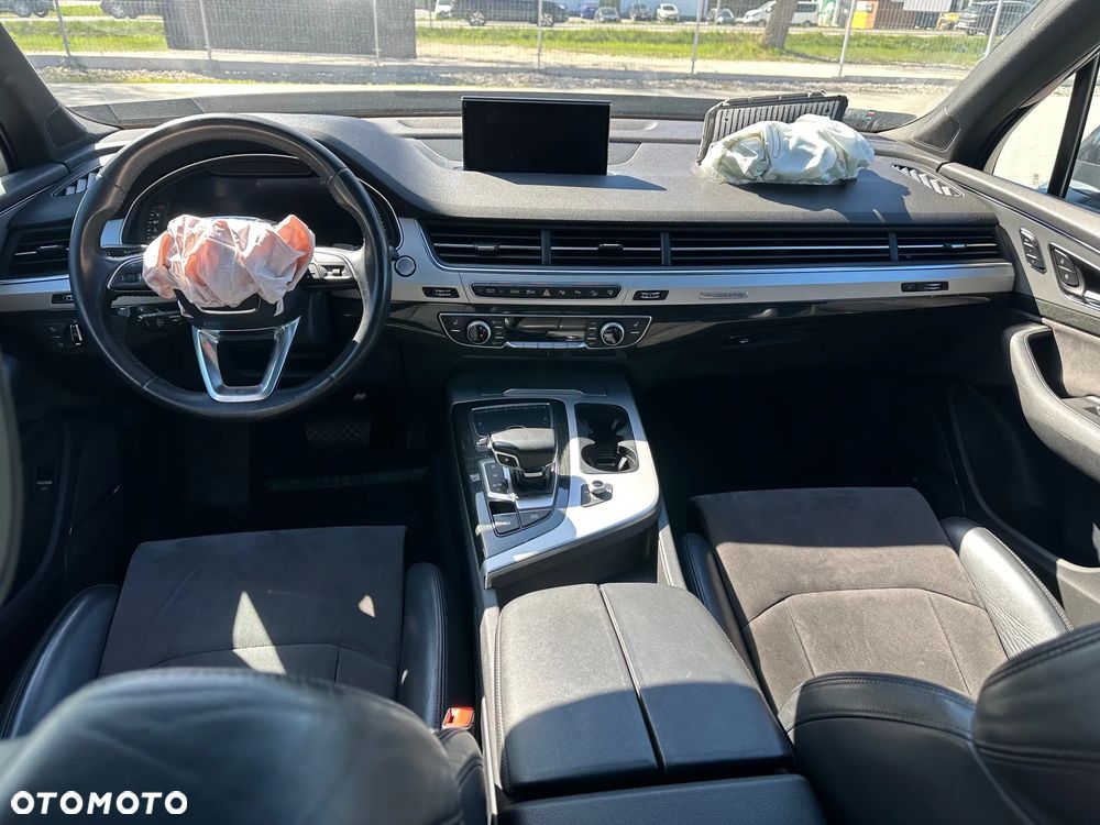 Audi Q7 - 10