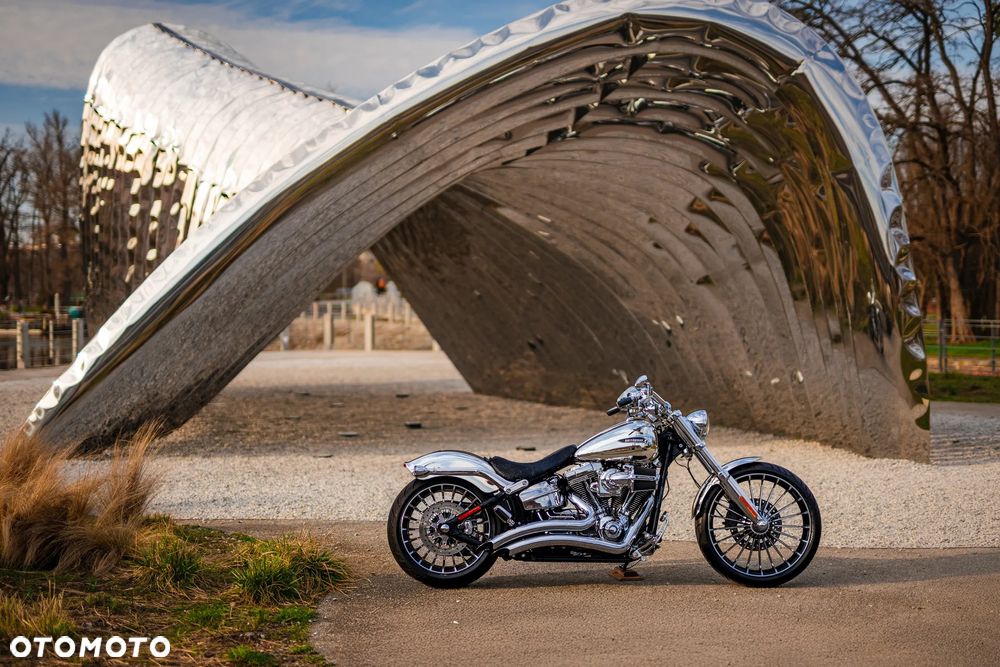 Harley-Davidson FXSB Breakout - 5