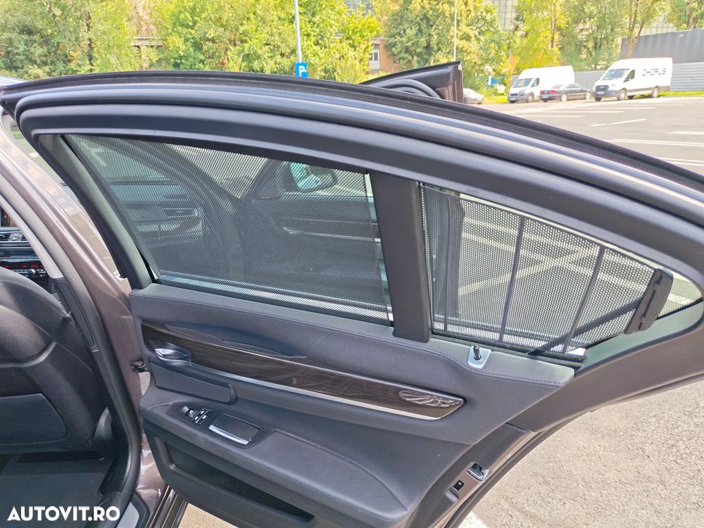 BMW Seria 7 730d - 14