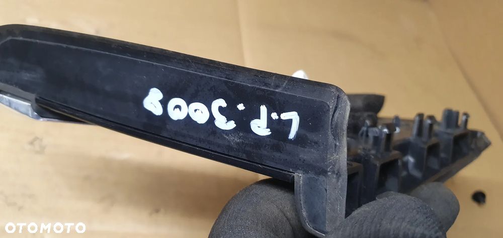 Osłona zaślepka trójkąt błotnika lewa lewy przód Peugeot 3008 9684243377 - 7