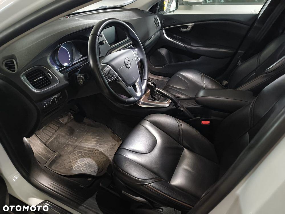 Volvo V40 Cross Country T4 AWD Geartronic Momentum - 7