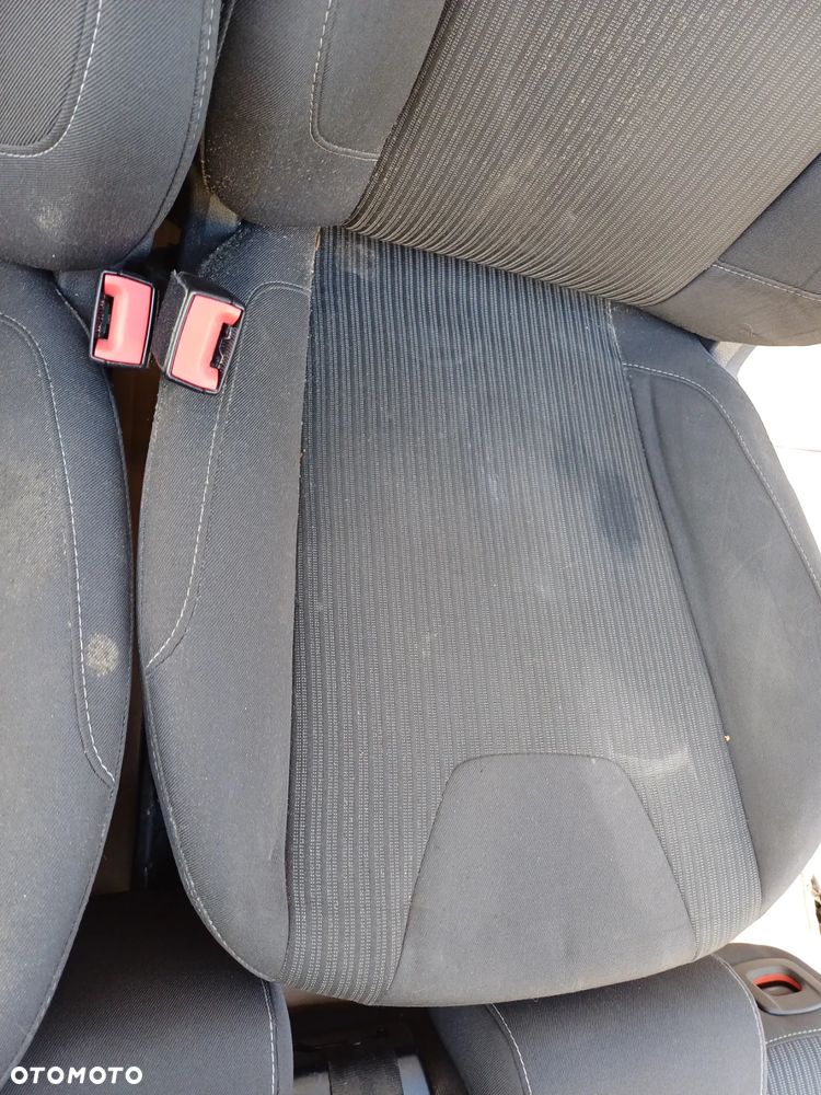 Ford focus mk3 Fotele kanapa kombi - 16