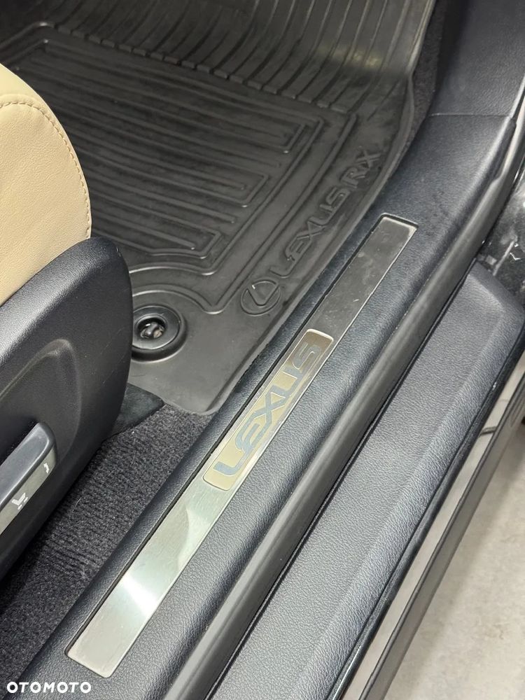 Lexus RX 450h Business Edition - 24