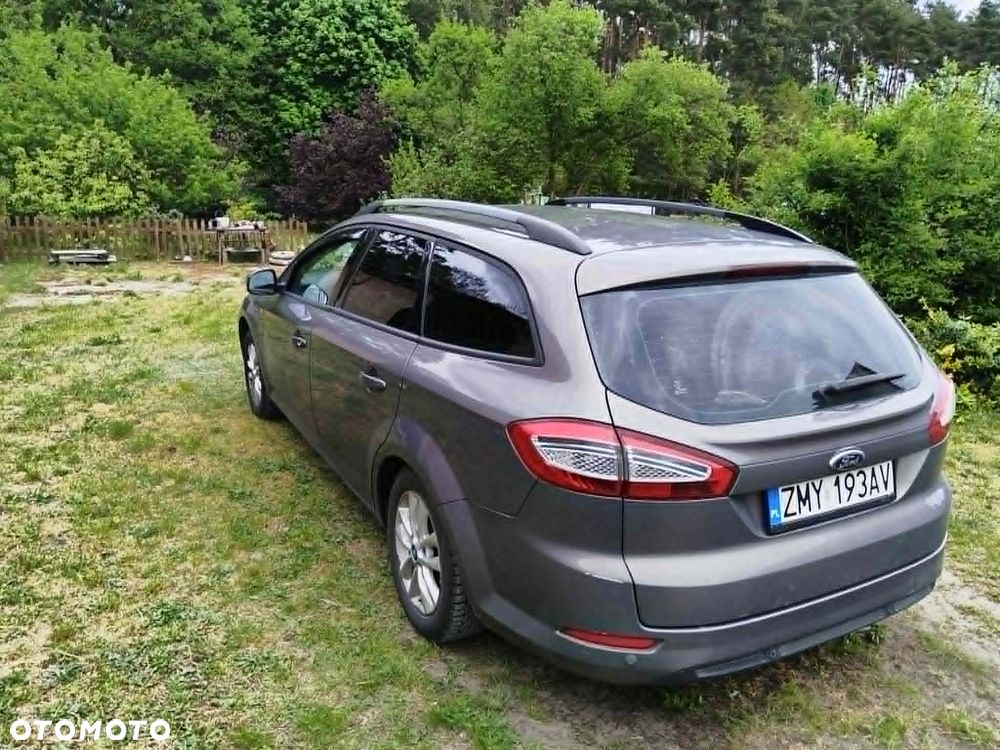 Ford Mondeo - 12