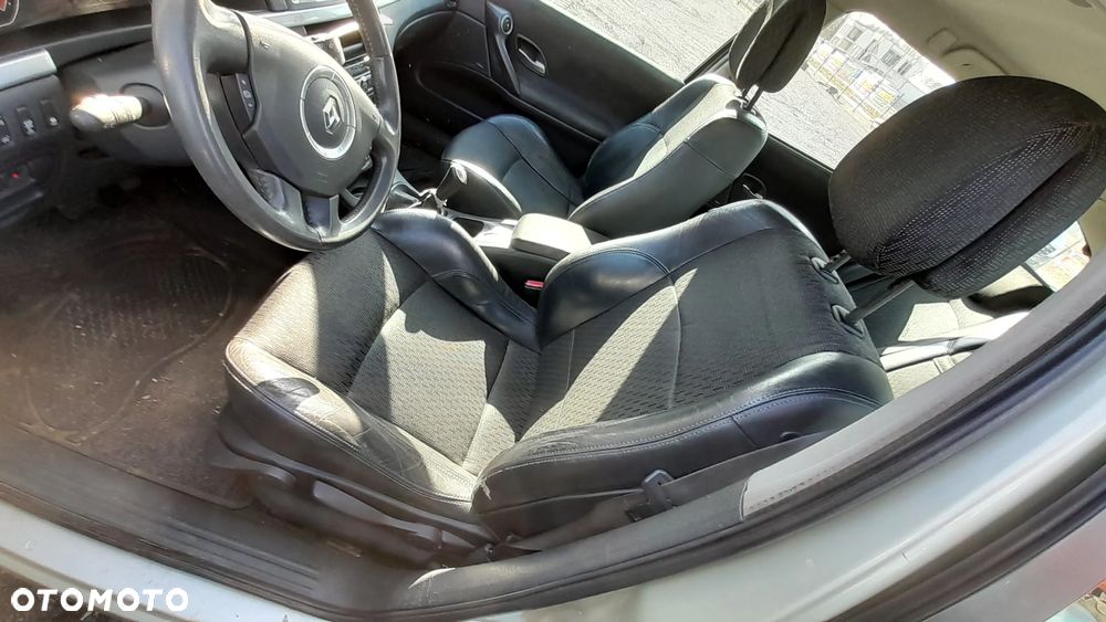 RENAULT LAGUNA II LIFT FOTEL LEWY KIEROWCY PRAWY PASAŻERA PRZÓD PRZEDNI nr. LAG2L - 1