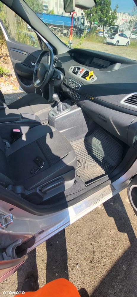 Renault Grand Scenic Gr 1.6 16V Authentique - 8