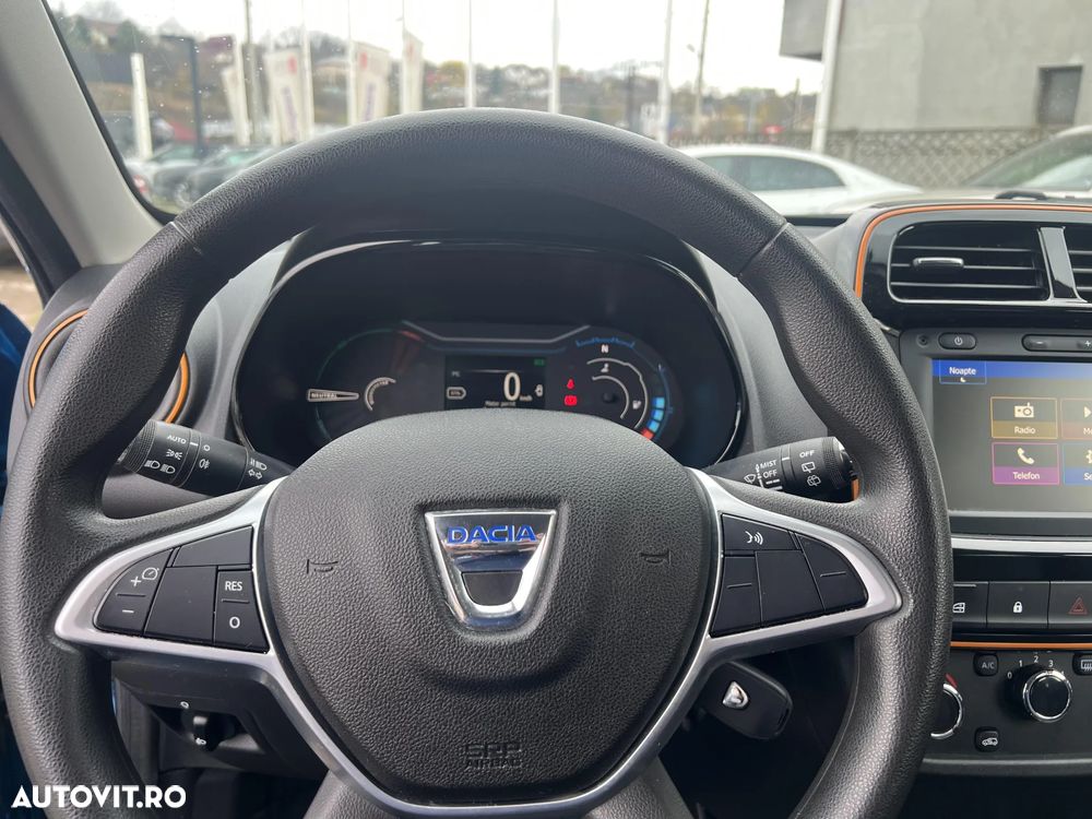 Dacia Spring Expression - 10