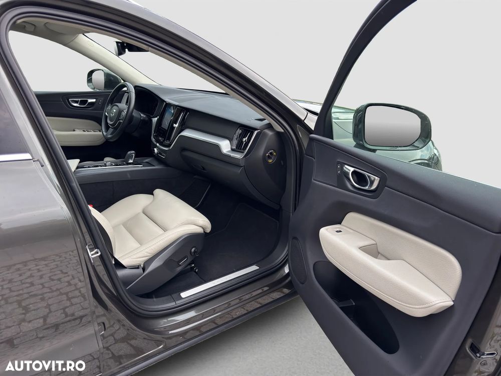 Volvo XC 60 T8 Twin Engine AWD Inscription - 26