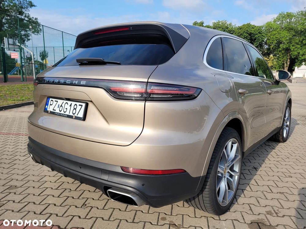 Porsche Cayenne - 7