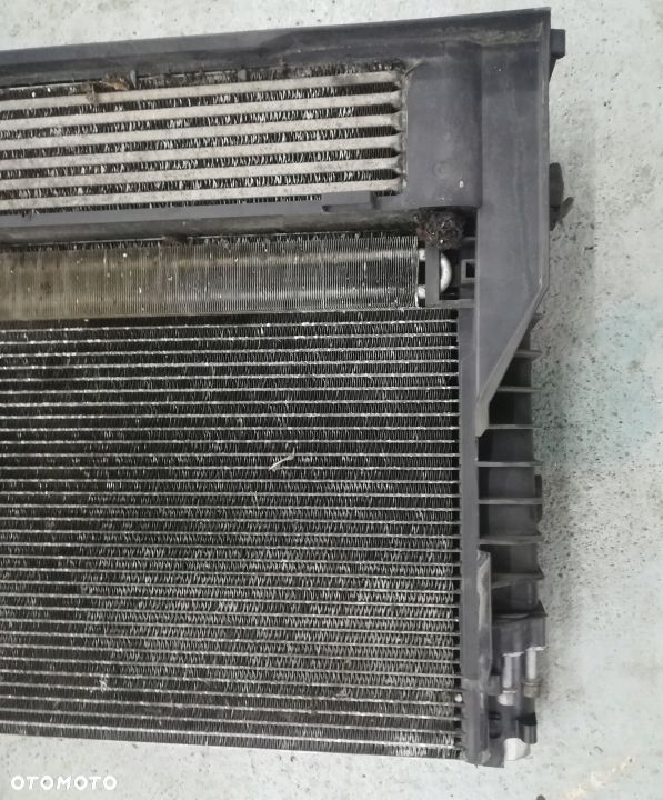 BMW E60 E61 PAS CHŁODNIC INTERCOOLER - 3