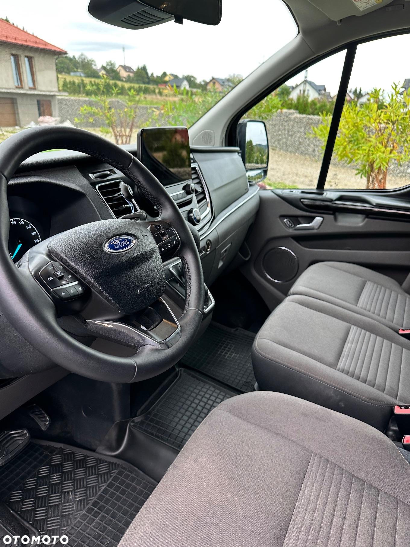 Ford Tourneo Custom 320 L1H1 VA Autm Titanium - 19