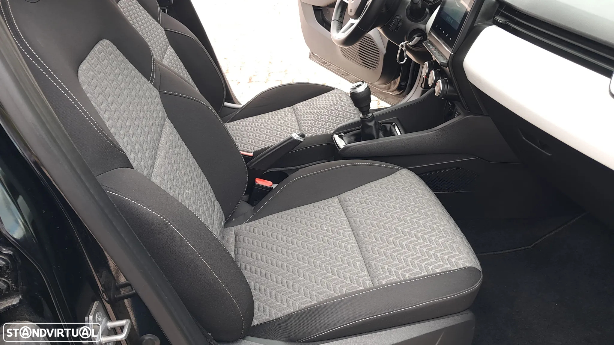 Renault Clio 1.5 Blue dCi Evolution - 24