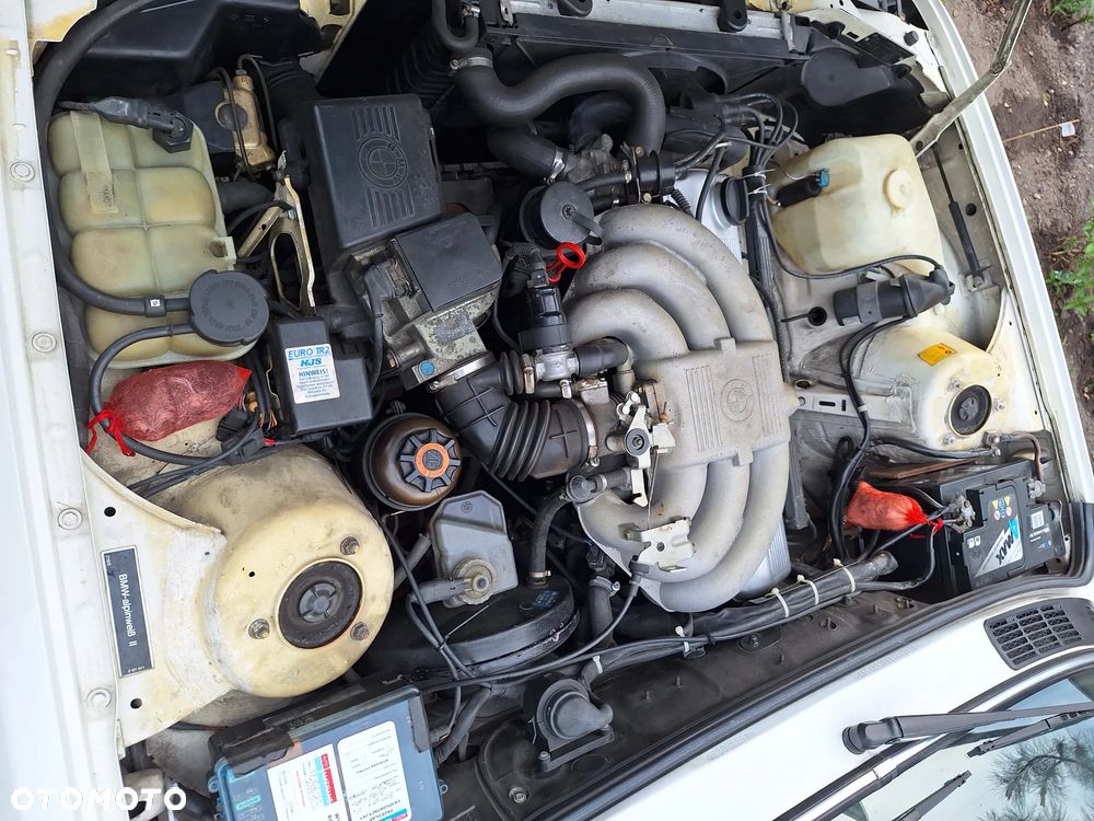 BMW Seria 3 325i - 18