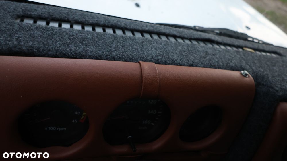 Land Rover Inny - 24