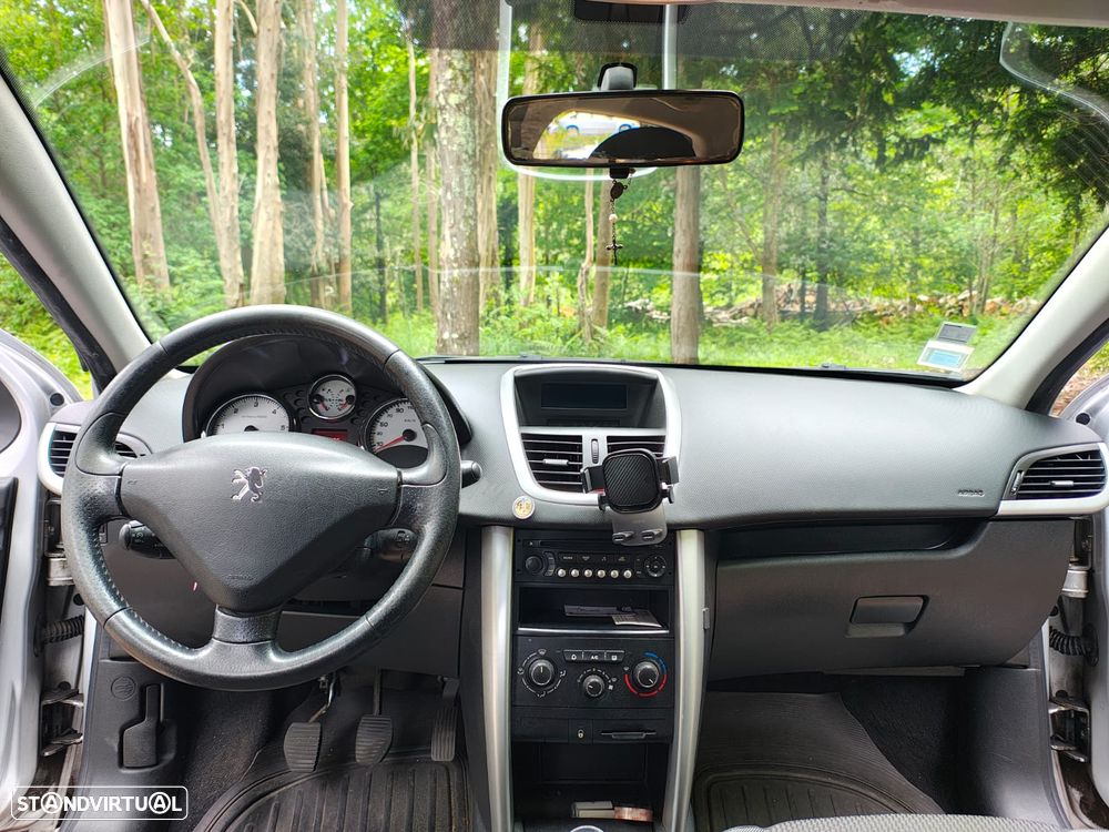 Peugeot 207 1.4 HDi Premium - 11