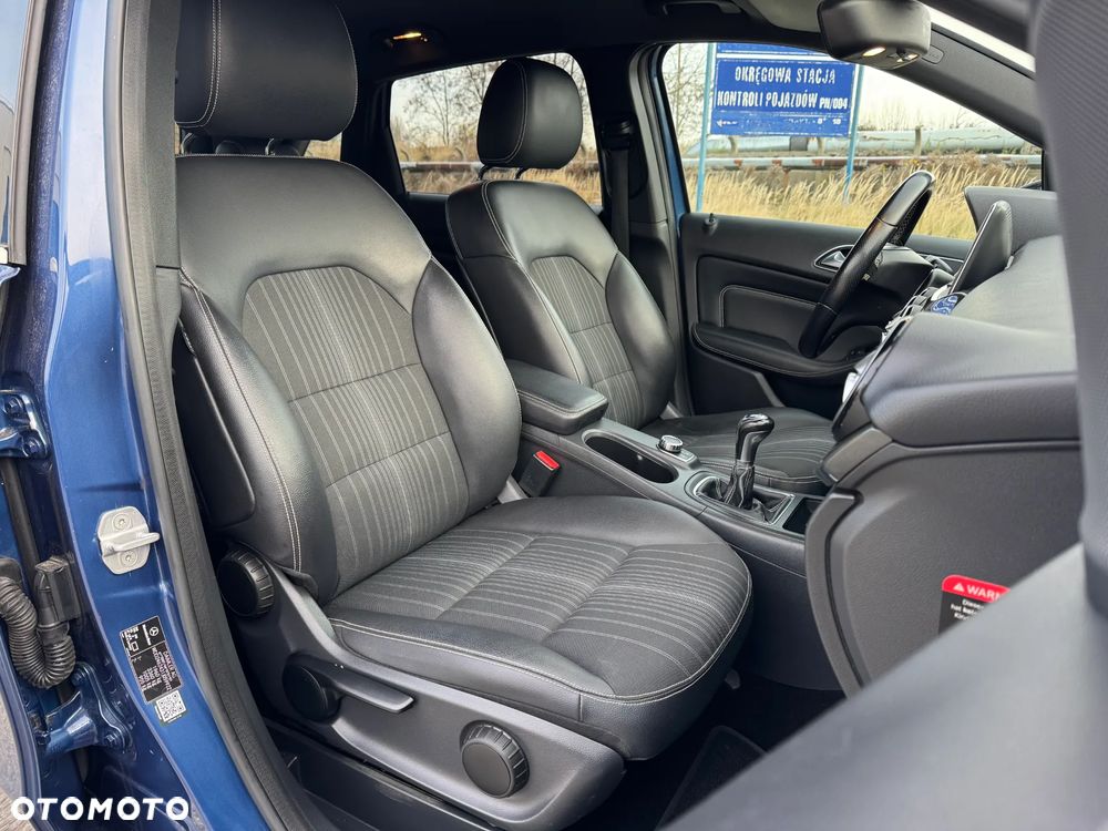 Mercedes-Benz Klasa B 200 Edition - 27