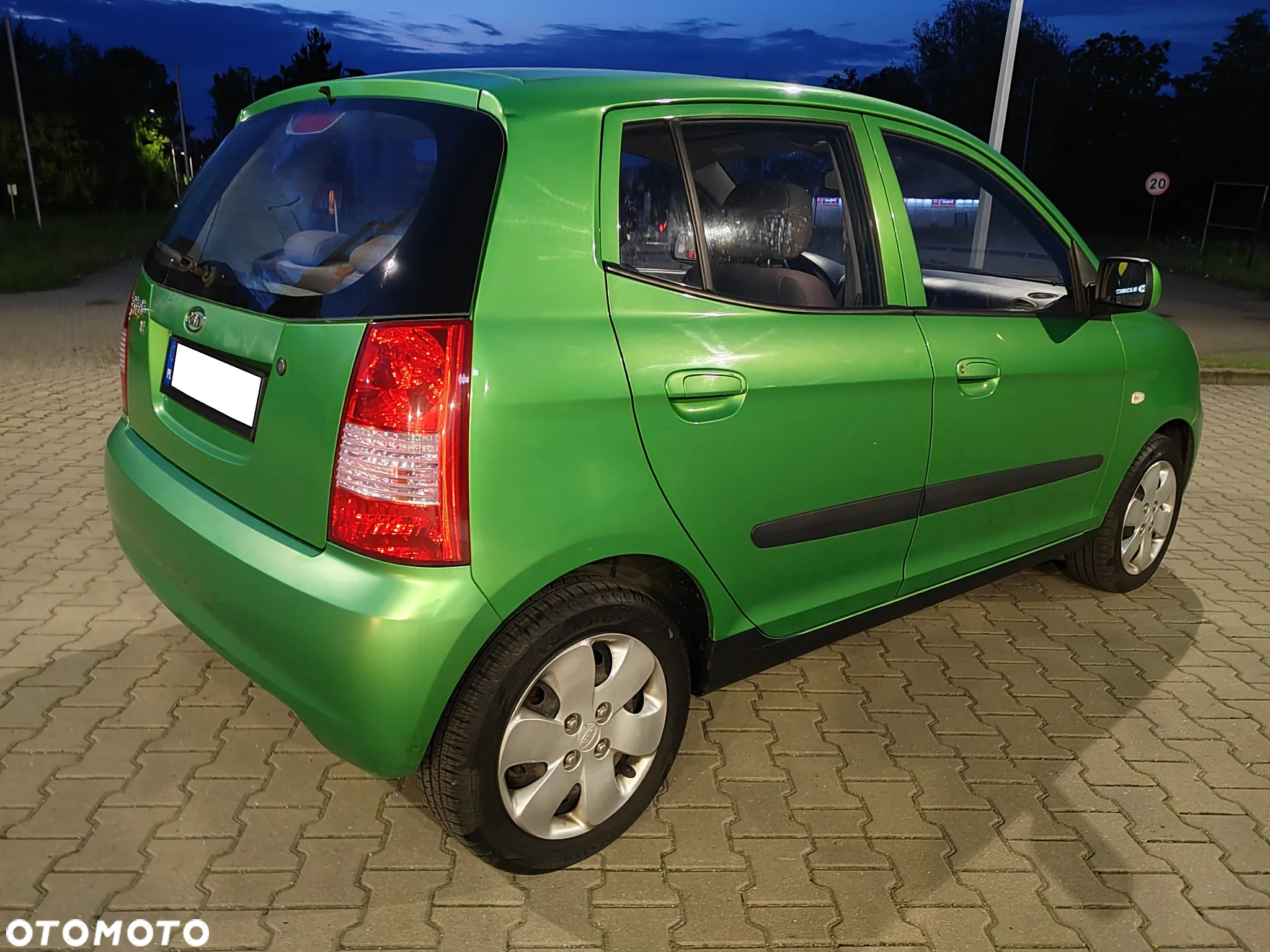 Kia Picanto 1.1 - 7