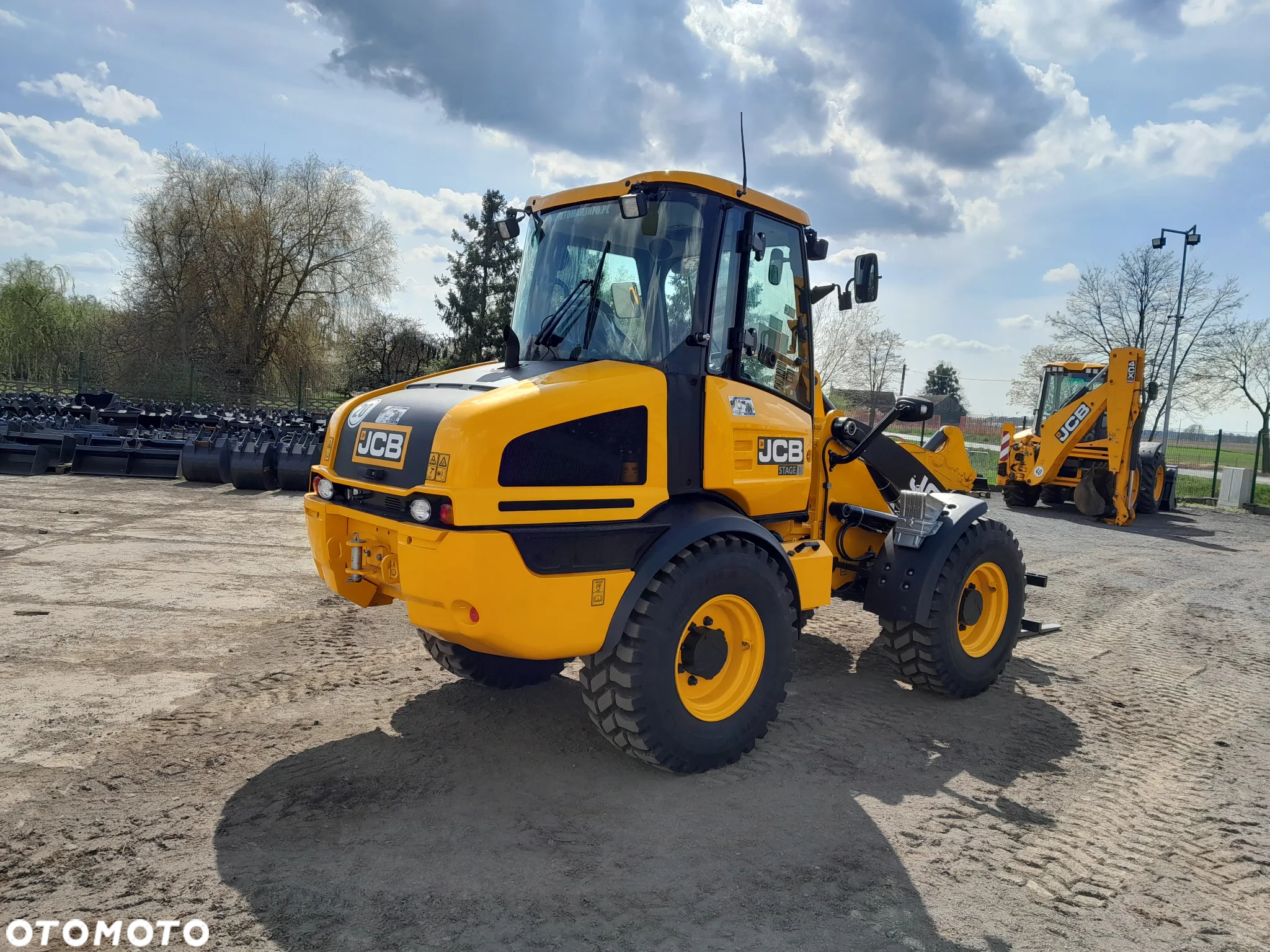JCB 409 - 9
