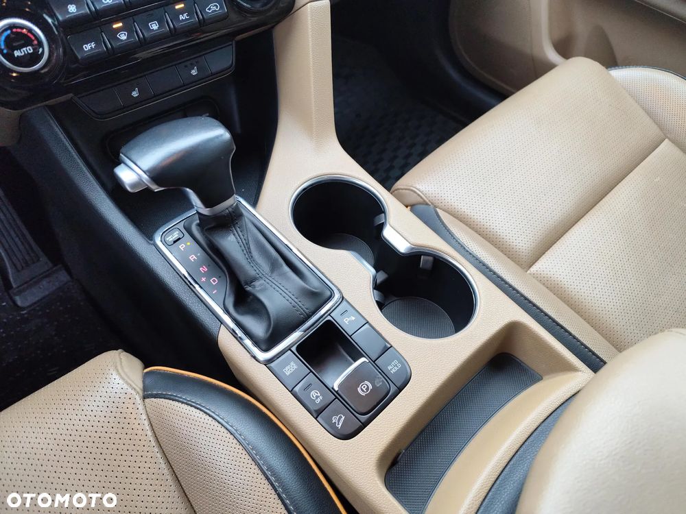 Kia Sportage 1.7 CRDI Business Line 2WD DCT - 15