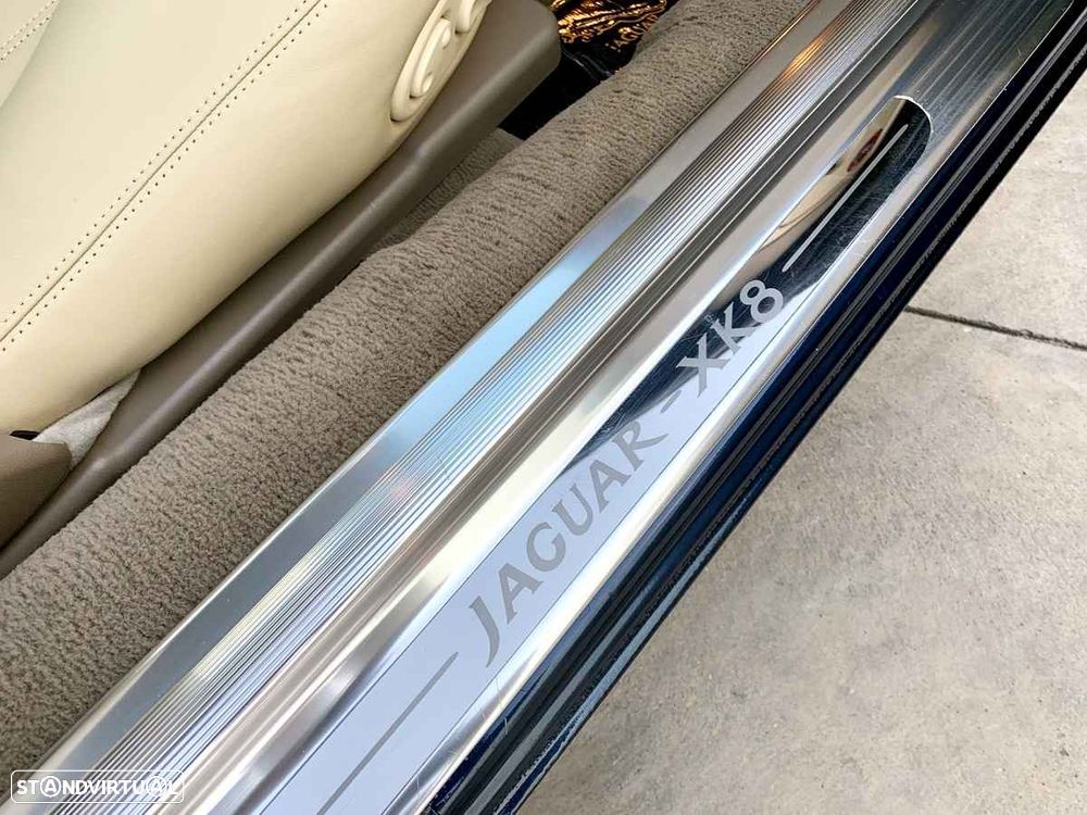 Jaguar XK XK8 4.0 Convertible Classic - 29