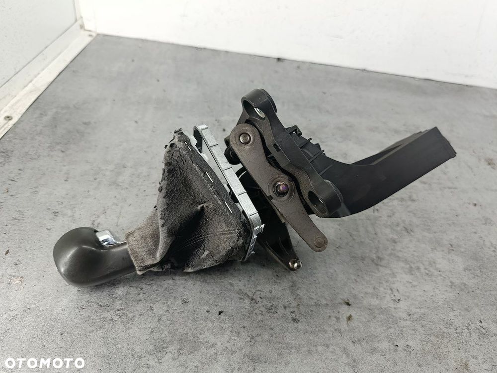 LEWAREK ZMIANY BIEGÓW OPEL ZAFIRA B 55351959 GM 1.9 CDTI - 3