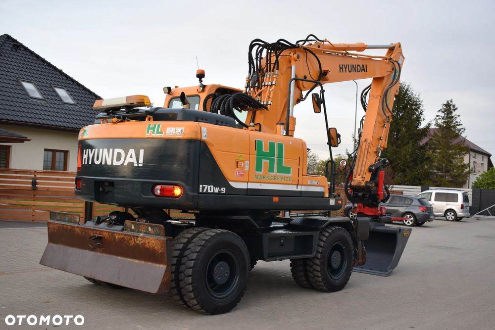 Hyundai 170W ROTOTILT - 13