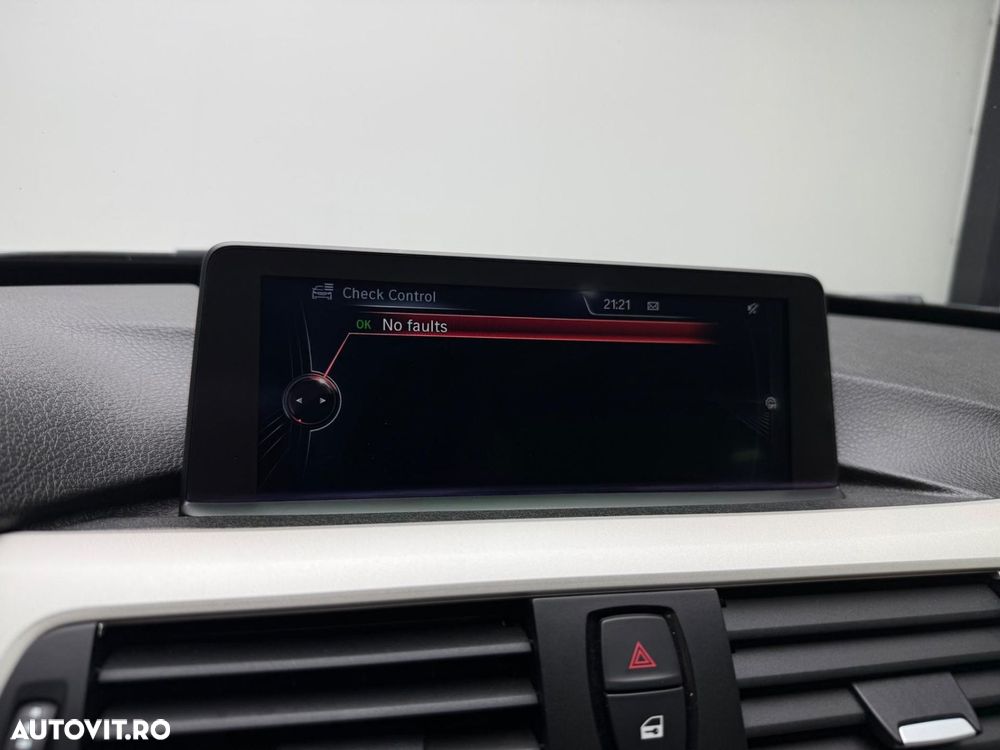 BMW Seria 3 320i Aut. Modern Line - 19