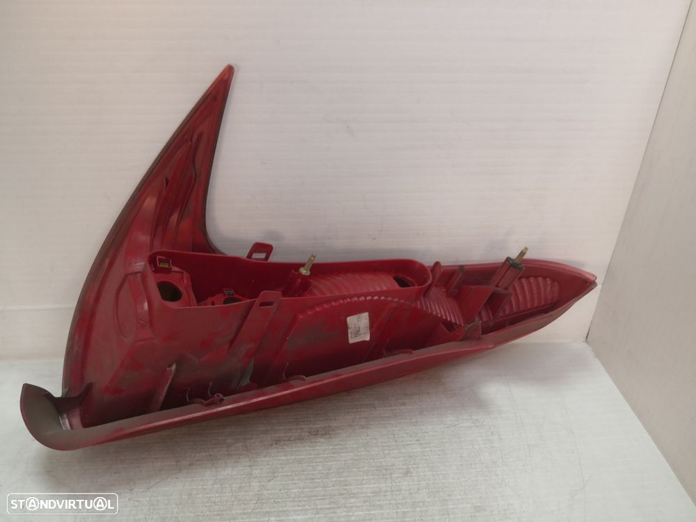 Farolim Stop Dto Peugeot 206 Sw (2E/K) - 3