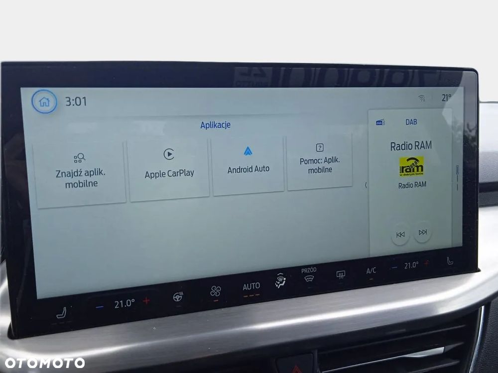 Ford Focus 1.0 EcoBoost Titanium X - 23