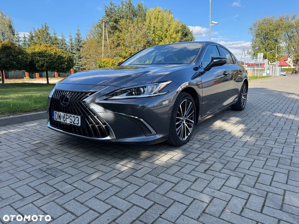 Lexus ES 300h Business Edition + - 1
