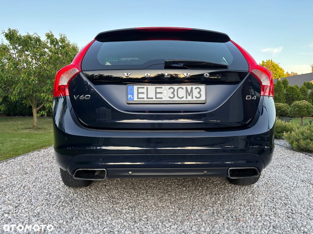 Volvo V60 D4 Drive-E Momentum - 9