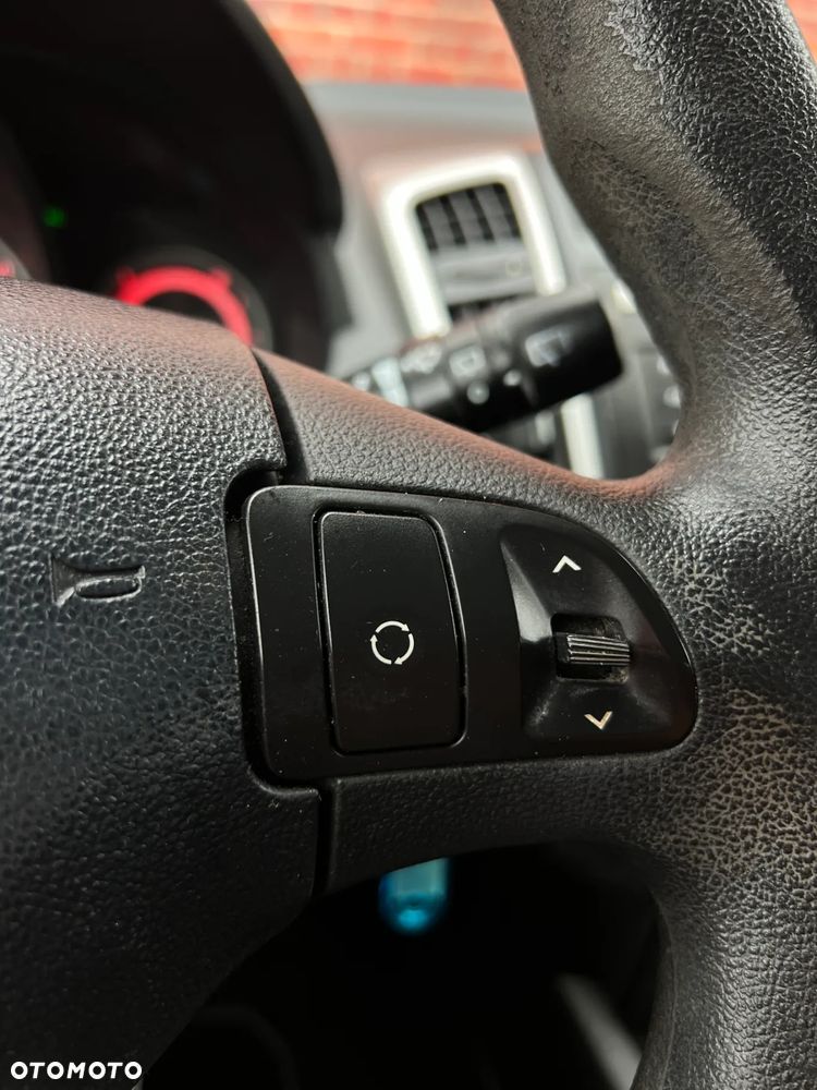 Kia Ceed - 26