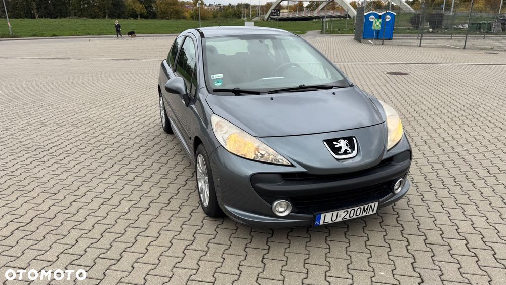Peugeot 207 1.4 16V Trendy - 11
