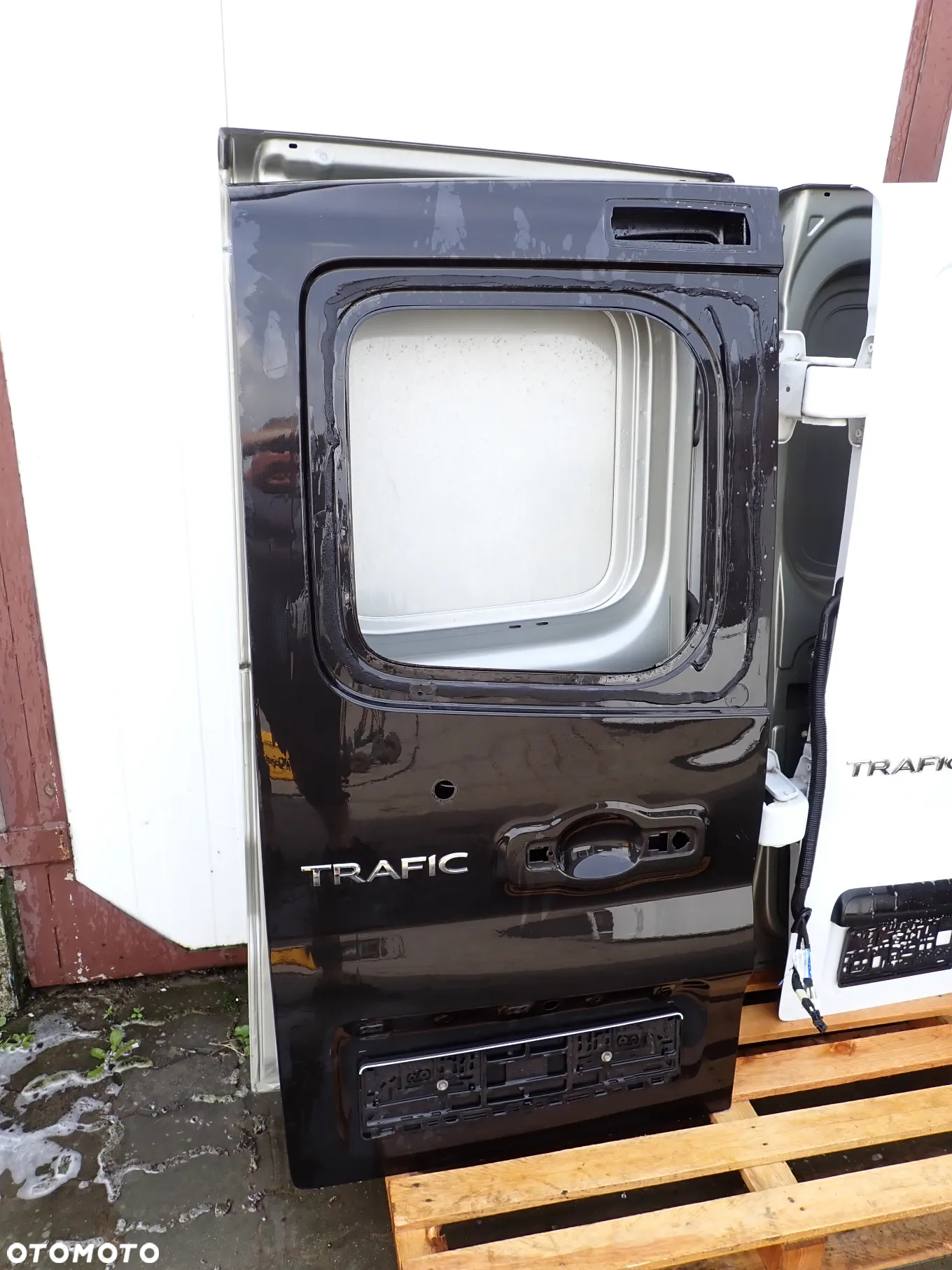 Trafic 3 VivaroB Talento NV300 Drzwi Tylne - 3