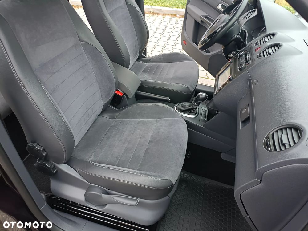 Volkswagen Caddy Maxi Highline DSG - 19