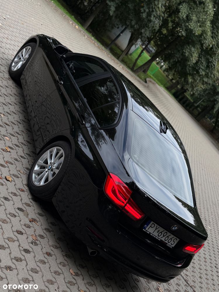 BMW 320I 2017 photo 5