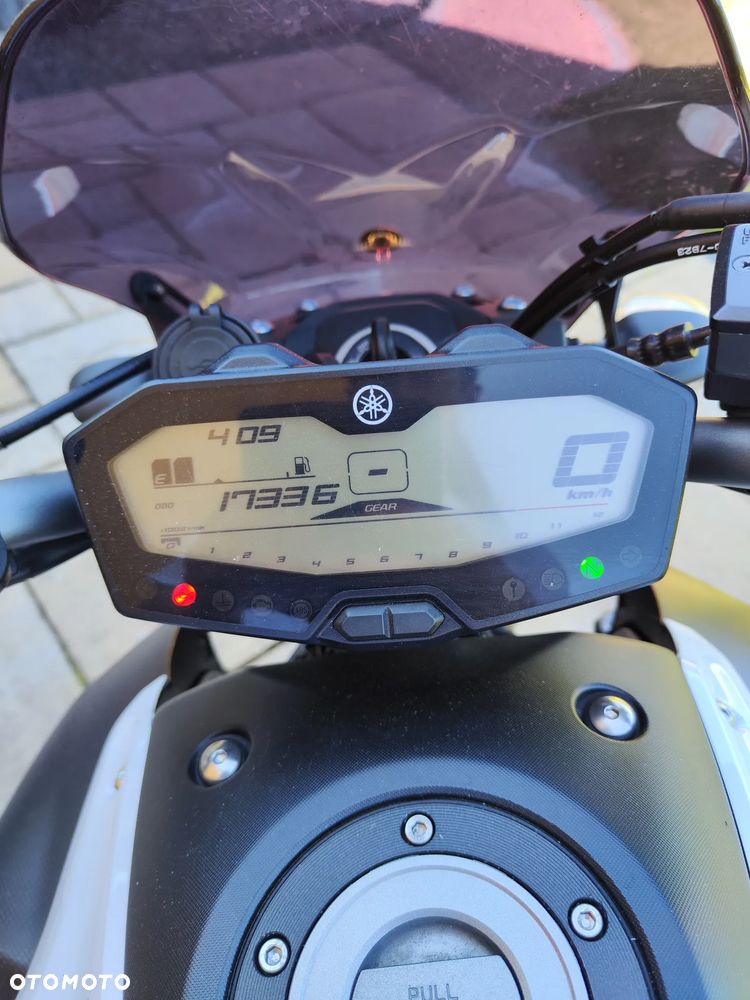 Yamaha MT - 8